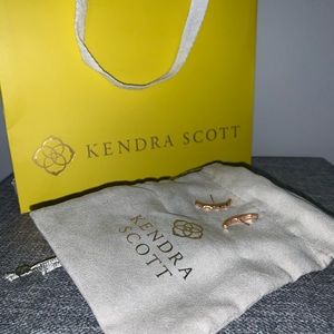 Zana Stud Earrings in Rose Gold